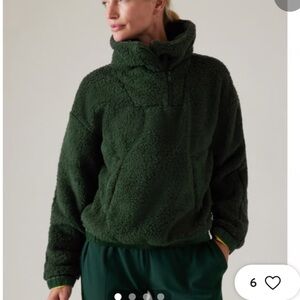 Athleta Tugga Cozy Green Sherpa Pullover